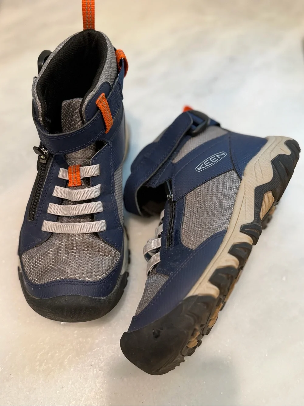 KEEN Targhee Boundless Hiking Boots Boys Size 2 Big Kid Navy Gray Easy-On Shoes